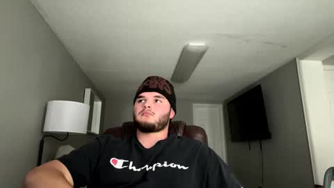 Snapshot of jp46893 chatting on February 15, 8:11 pm jp46893 online show from February 15, 8:11 pm