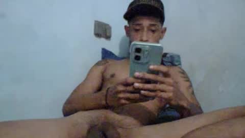jpineda97 online show from May 31, 3:49 am