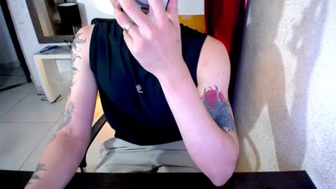 jr_phoenix online show from February 19, 10:20 pm