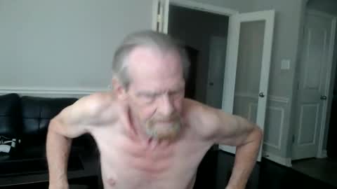 jtull52 online show from February 14, 7:49 pm