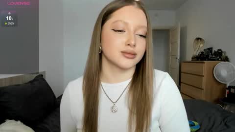 Julia and Julia online show from February 20, 1:13 pm