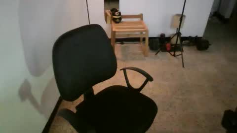 juan235665 online show from May 30, 2:43 am