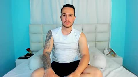 Juan online show from November 3, 2:34 am