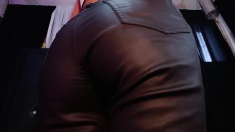    online show from April 7, 11:45 am