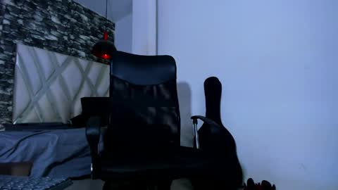 juan_jsmith online show from April 29, 11:42 pm