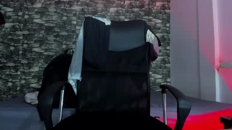 JUAN SMITH online show from February 14, 4:15 am