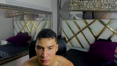 JUAN SMITH online show from January 16, 12:42 pm