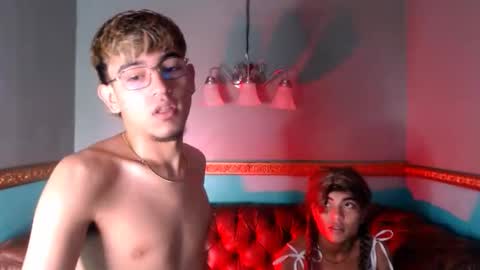juan_saul1 online show from May 11, 7:22 pm