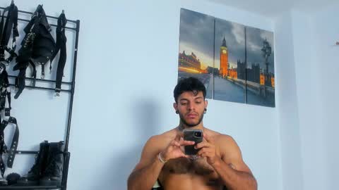 Juan Esteban online show from October 29, 11:23 am