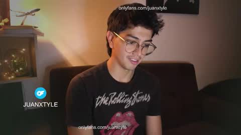 . online show from October 18, 3:00 am