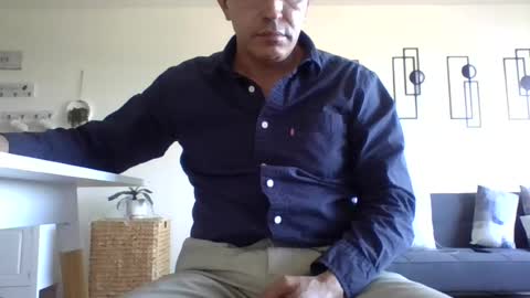 juanearth1 online show from July 8, 10:35 pm