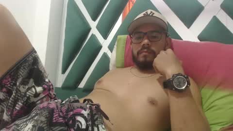 Snapshot of juanfe_style chatting on September 26, 9:01 pm juanfe_style online show from September 26, 9:01 pm