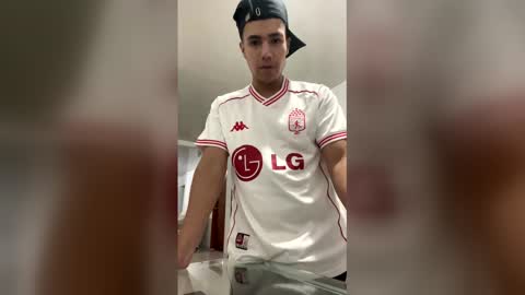 juanieuo online show from April 16, 4:01 am