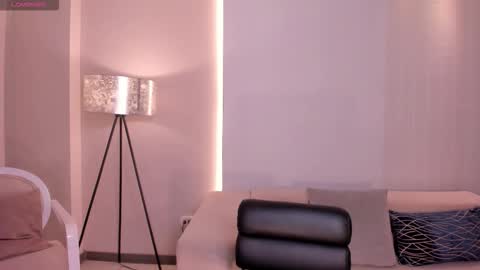 Juanita Clay online show from September 10, 12:28 pm