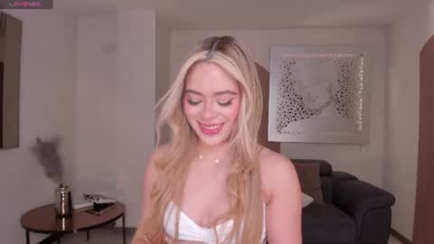 Juanita Clay online show from July 26, 5:54 pm