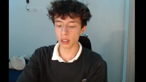 juanmres online show from November 18, 5:10 am