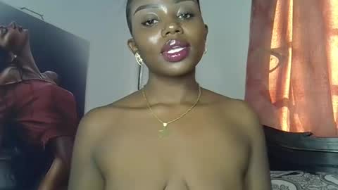 juicyblackforest online show from January 22, 6:10 am