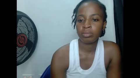 juicykinkx online show from October 31, 2:12 am