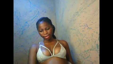 juicypiexx online show from December 14, 11:55 pm