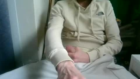 Snapshot of juju78juju chatting on October 23, 9:00 am juju78juju online show from October 23, 9:00 am