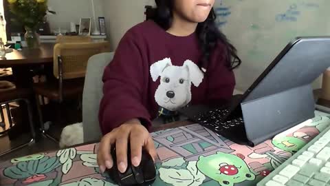 Jules online show from February 20, 4:09 pm