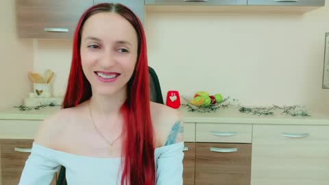 JuliaJae online show from April 7, 6:04 am
