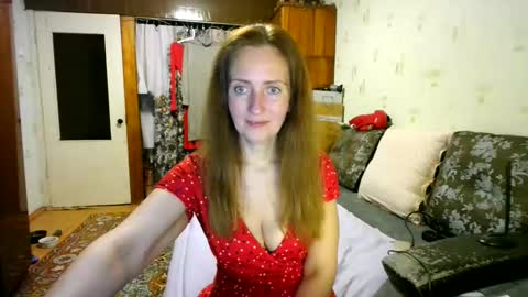 juliaa_foxi online show from May 16, 7:01 pm