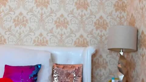 JuliaHunt online show from April 18, 4:14 am