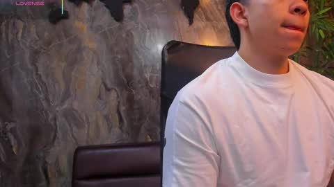 JULIAN  online show from February 19, 11:31 am