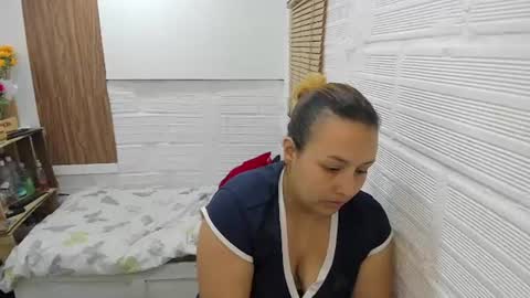 juliana online show from February 25, 12:16 pm