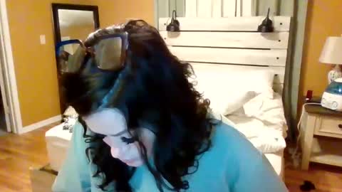 Texas Mamasita online show from March 3, 2:28 pm