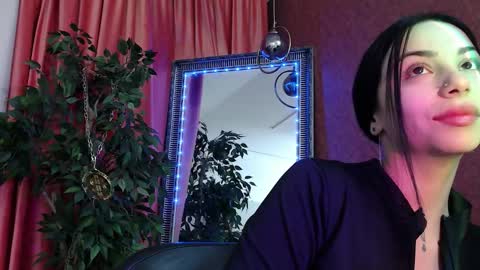 Maria online show from November 25, 7:07 am