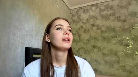 juliebeshears online show from April 15, 6:17 am