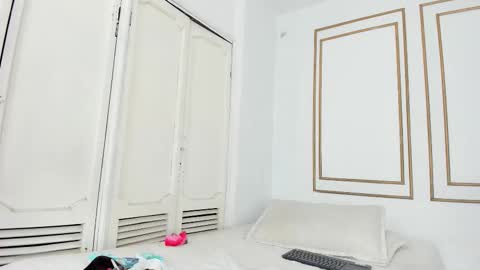 Juli online show from March 8, 7:40 pm