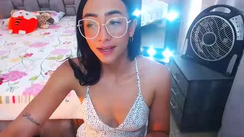 julieta art1 online show from February 8, 10:51 pm