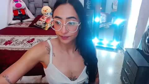 julieta art1 online show from March 10, 1:23 am