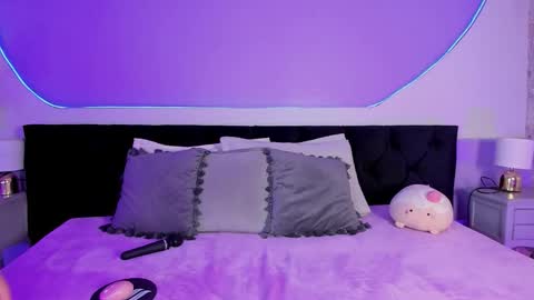 Julieta  online show from September 20, 12:19 pm