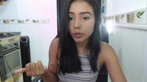 julieta_fn online show from November 5, 2:41 pm