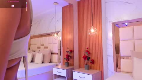     online show from February 26, 10:13 pm