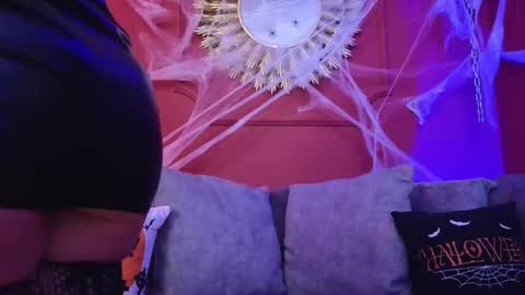  Julieta  online show from October 21, 12:10 pm