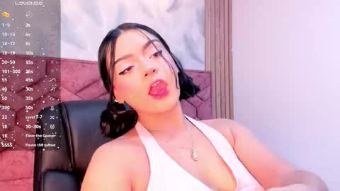 Julieta  online show from March 20, 2:11 pm