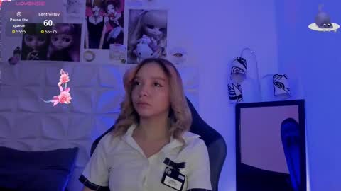 Julieth online show from November 10, 12:46 am