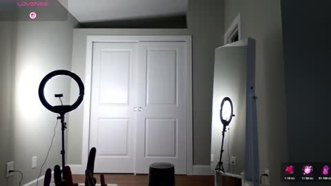 Juli Monroe online show from January 16, 2:31 am