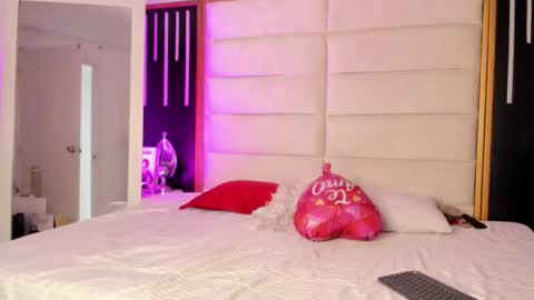 Juli online show from March 3, 1:07 pm