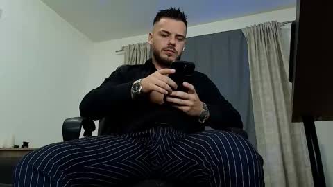 JULiUS   online show from October 8, 10:16 pm