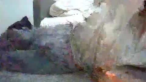 Snapshot of juliusrad chatting on October 26, 8:37 am juliusrad online show from October 26, 8:37 am