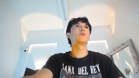 jullian online show from April 9, 9:42 pm