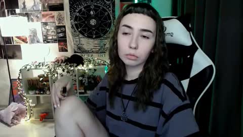 Baroness Von Cringe online show from November 26, 4:15 pm