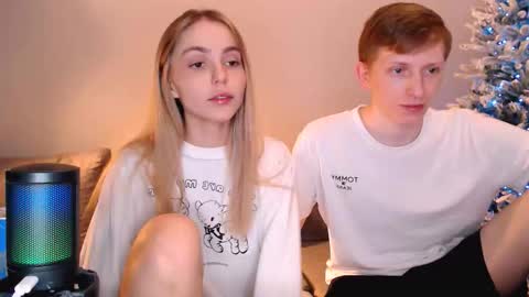 sweet online show from December 22, 11:00 pm