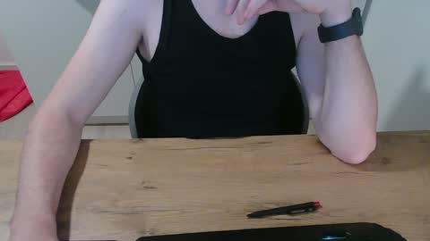 junk2711 online show from January 3, 9:15 am